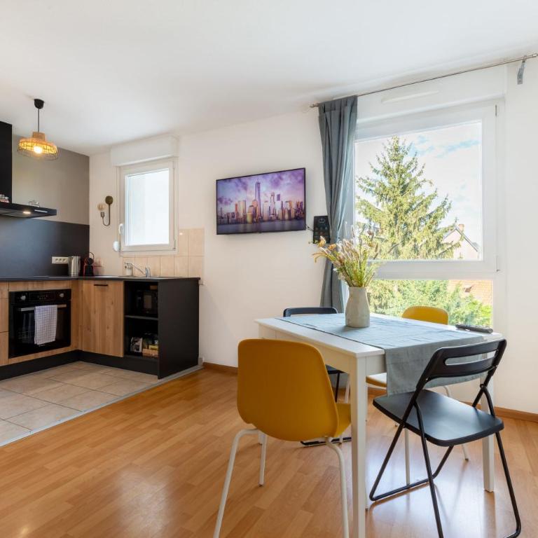 Travel Homes - The Nils, Cosy & cute with Parking - Apartment - 3