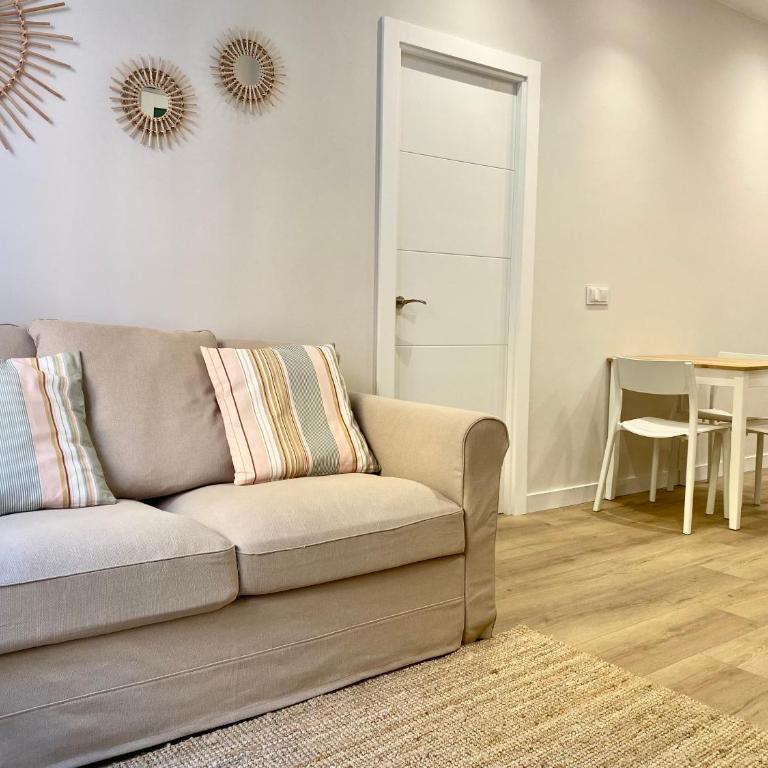 Precioso apartamento junto a Casco Viejo - Two-Bedroom Apartment - 1