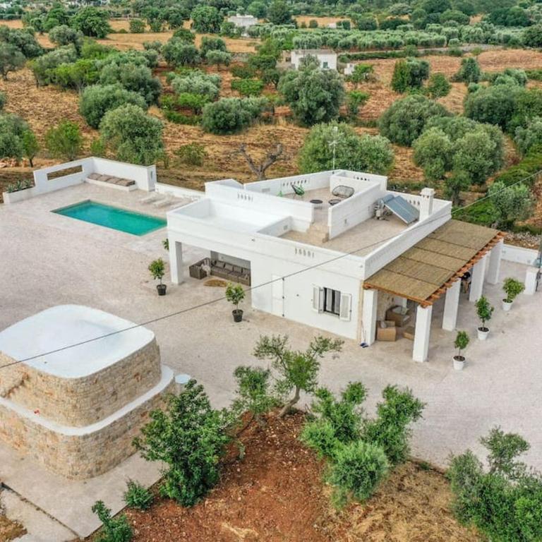 Vilaa Isa Beautiful Villa and trullo in Ostuni - Three-Bedroom Villa - 2