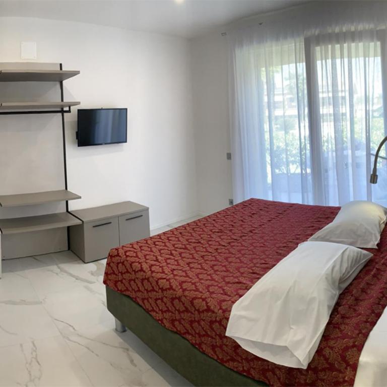 Residence La Margherita - Appartamento Deluxe con 2 Camere da Letto - Dependance con Vista Giardino - 5