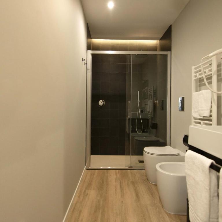 Palazzo Bellocchi - Suites & Apartments - Suite con Vasca Idromassaggio - 11