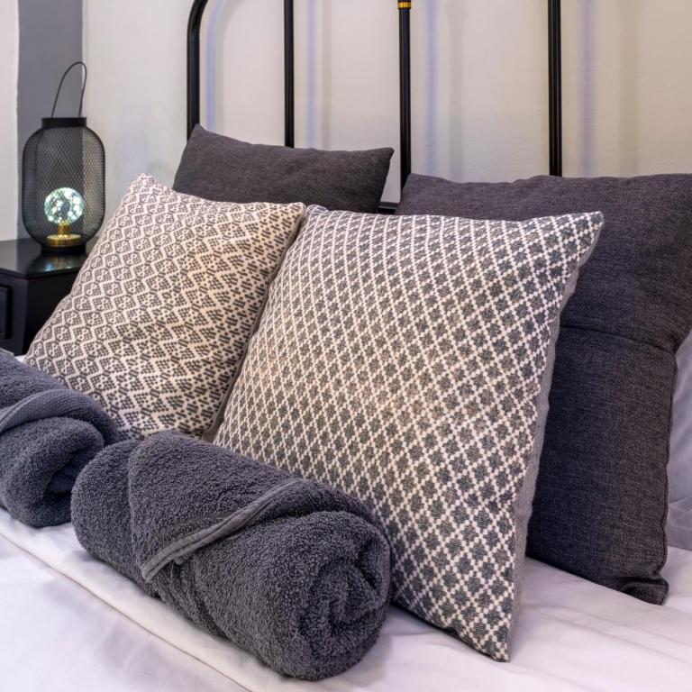 The Venue Hostel Boutique - Deluxe Family Room - 4