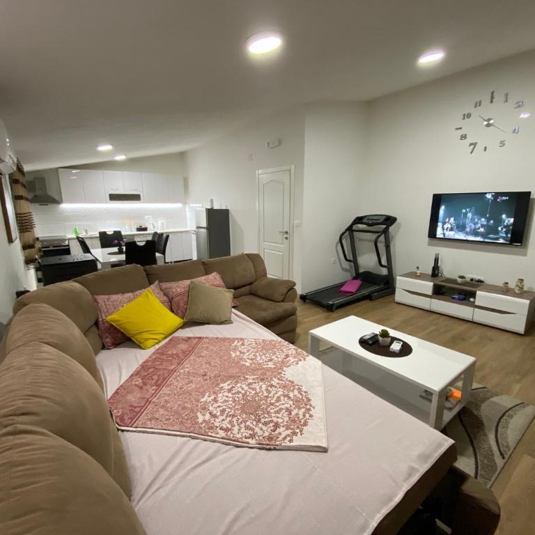 Apartments Ivanovic - One-Bedroom Apartment - 10