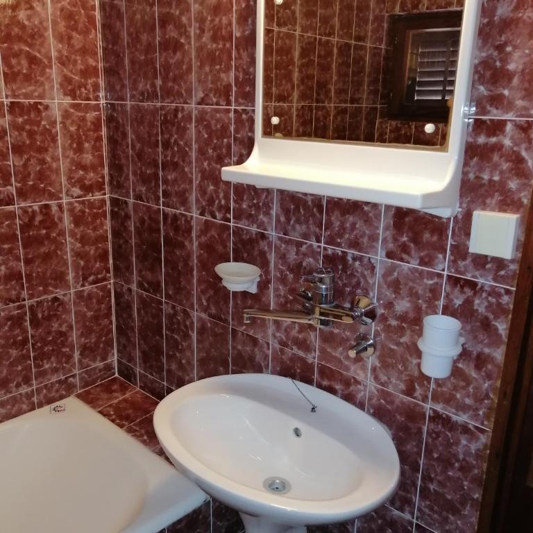 Lovely 2-bedroom apartment in Budva - Apartman sa 2 Spavaće Sobe - 16