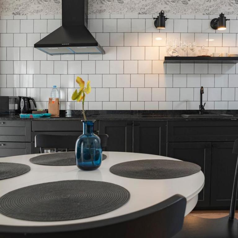 "Breeze" Aparthotel by Parrot`s House - Apartamento - 3