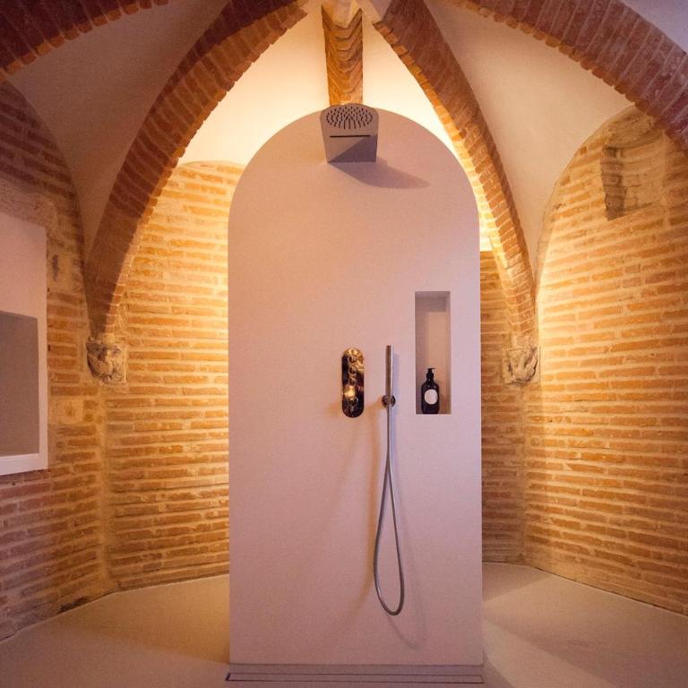 La Tour du Capitole, cocoon insolite dans Toulouse - Appartamento con 1 Camera da Letto - 7