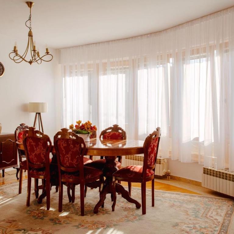 Engadin's Old Town Units - Free Parking - Dupleks Apartman - 17
