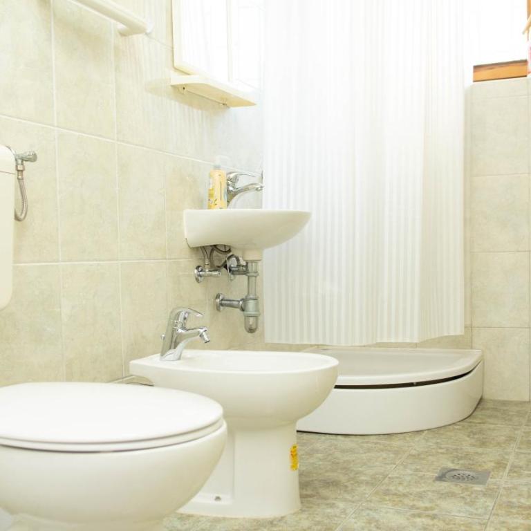 Engadin's Old Town Units - Free Parking - Dupleks Apartman - 18