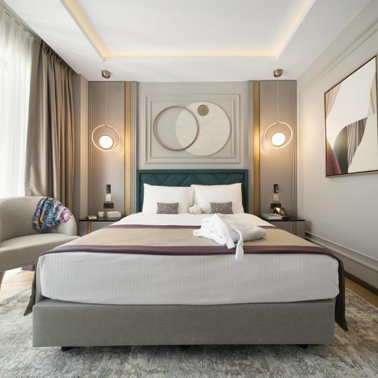 La Fleur Boutique Hotel - Suite with Side Sea View - 9