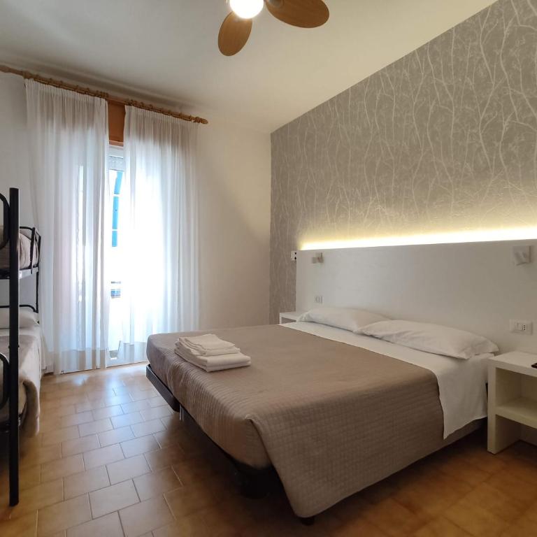 Albergo Conca d'Oro - Camera Familiare con Balcone - 6