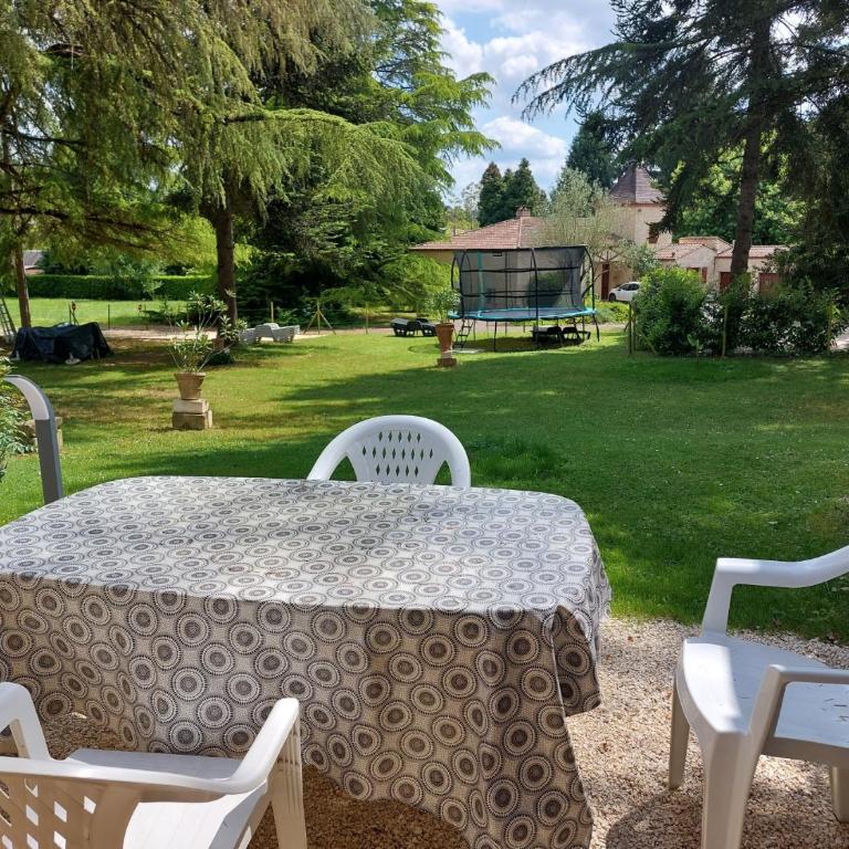 GITE LE PARC A SARLAT Parking privé - Studio - 5
