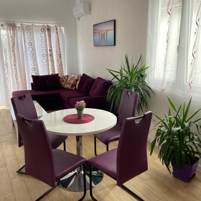 Apartmani Marojević, Bar - Two-Bedroom Apartment - 23