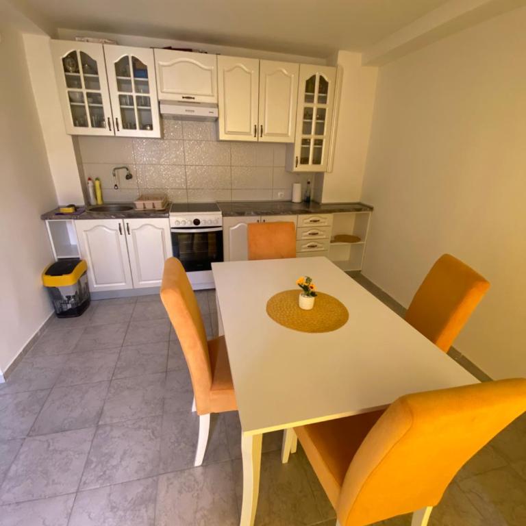 Apartmani Marojević, Bar - One-Bedroom Suite - 17