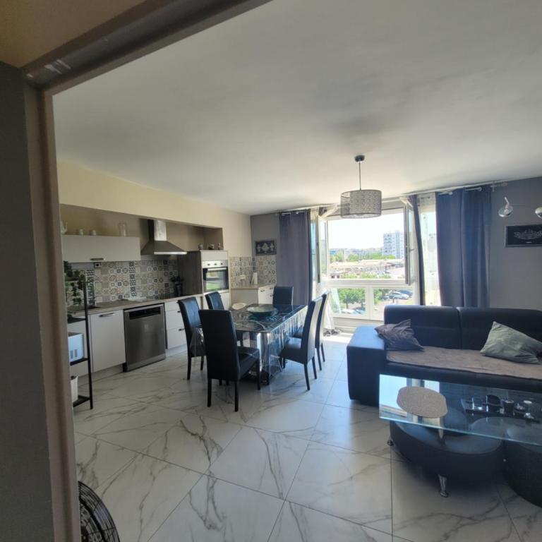 Jolie t4 a l'esplanade lez wifi - Apartment mit 3 Schlafzimmern - 1