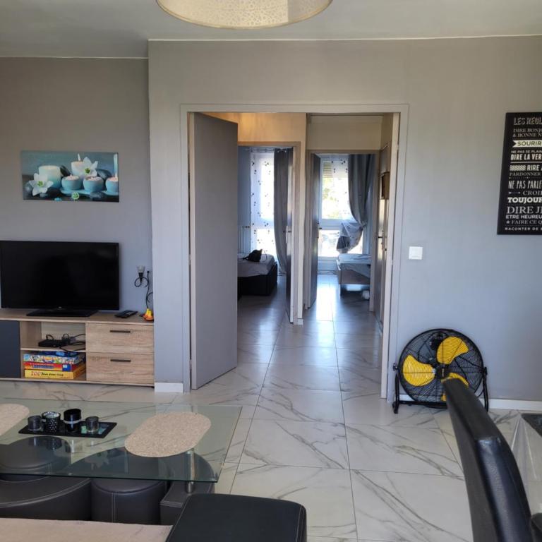 Jolie t4 a l'esplanade lez wifi - Apartment mit 3 Schlafzimmern - 20