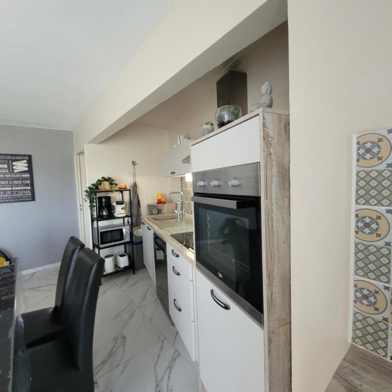 Jolie t4 a l'esplanade lez wifi - Apartment mit 3 Schlafzimmern - 38