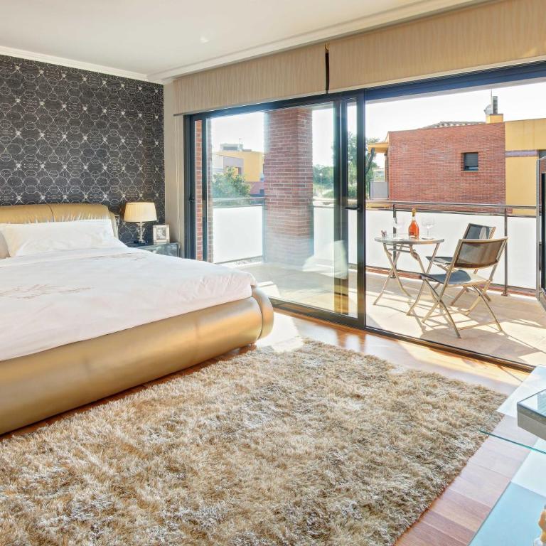 VILLA RIOJA with pool & mountain and sea view, ONLY FAMILYS - Villa con piscina privada - 2