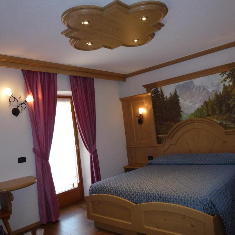 Hotel Laurino - Camera Familiare con Vista Montagna (2 Adulti + 2 Bambini) - 2
