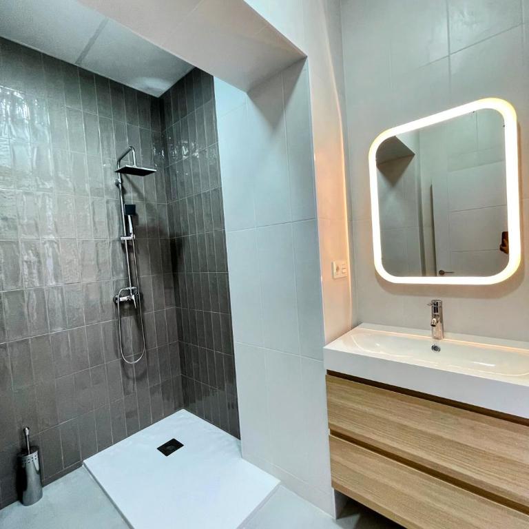 KEYWISE Nordic design Home city center 2 rooms 2 bath and terrace - Apartamento Deluxe - 19