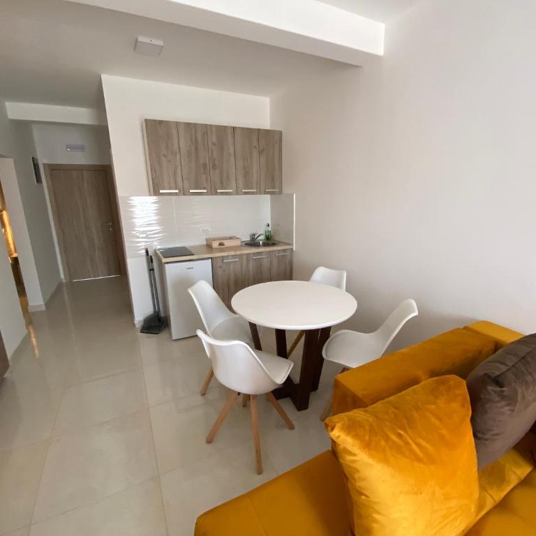 Apartments Vila Sara M - Deluks Apartman - 3