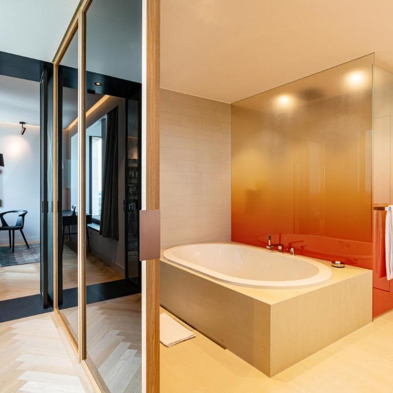 Andaz Munich Schwabinger Tor, By Hyatt - Suite with View - 4