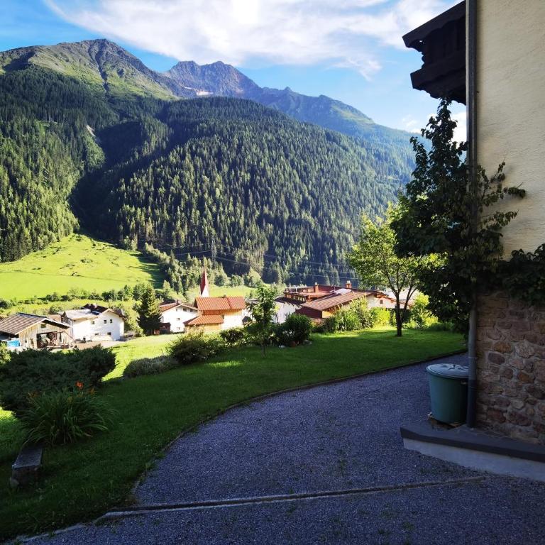 Gästehaus Scherl - Apartment mit Blick auf die Berge - 1