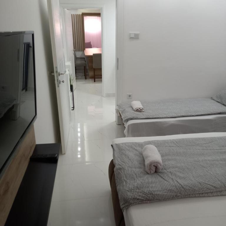 Apartments Natural and Bungalows 2 - Two-Bedroom Apartment - 18