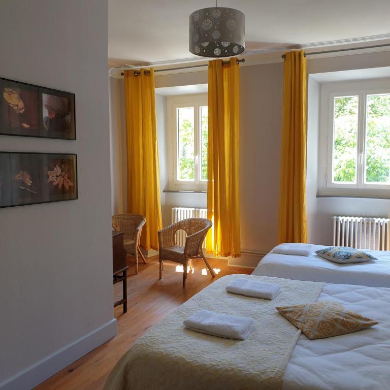 Gîte Les Bartavelles - Habitación Triple con vistas al jardín - 2