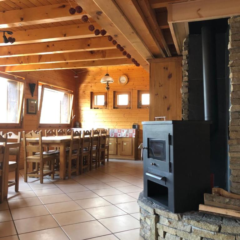 Central Hostel Chatel - Chambre Lits Jumeaux/Double avec Salle de Bains Privative - 1