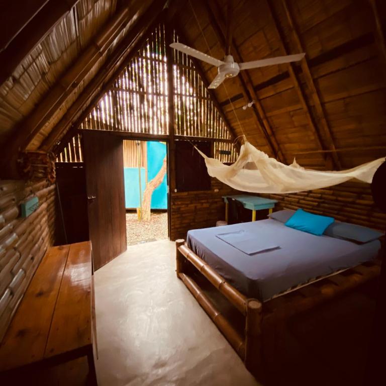 The Mudhouse Hostel Mompiche - Double Room with Private Bathroom - 4