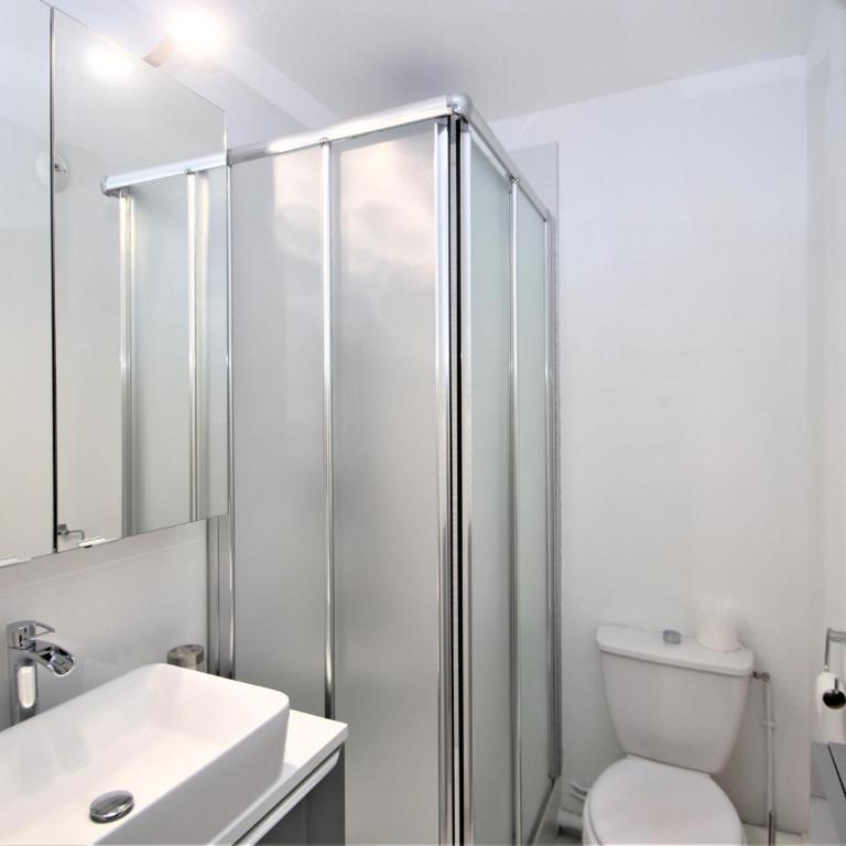 Appartement T2 avec parking et jardin à 300 m de la plage - Apartamento de 1 dormitorio - 6