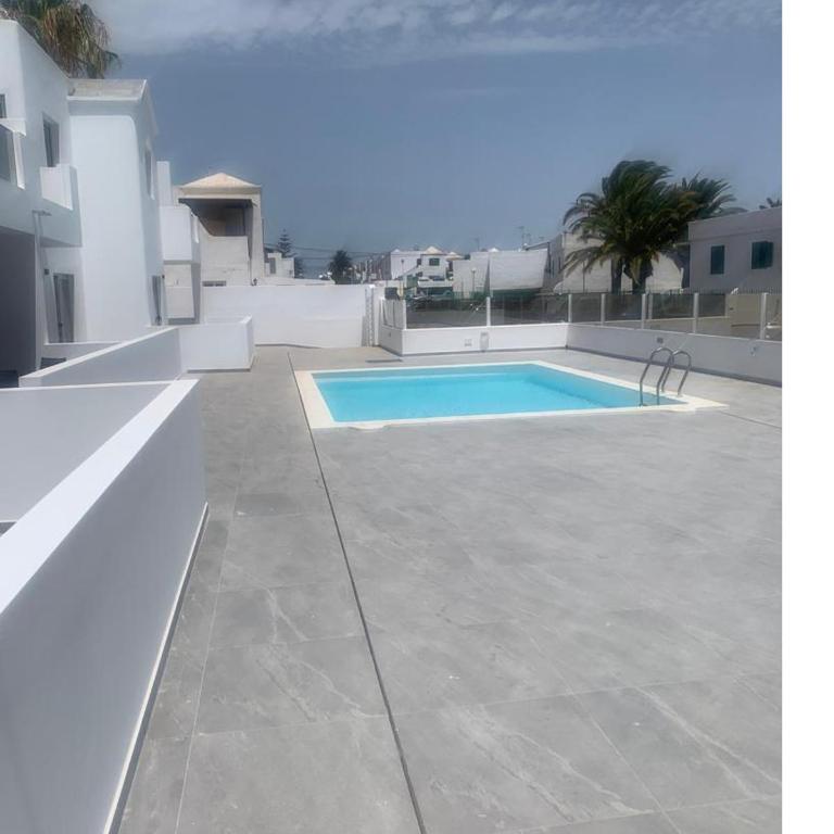 Apartment 1 Rociega 35 Puerto del Carmen - Two-Bedroom Apartment - 2