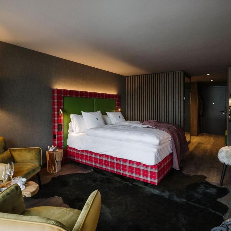 Bergwelt Grindelwald - Alpine Design Resort - Deluxe Zimmer mit Kingsize-Bett - 1