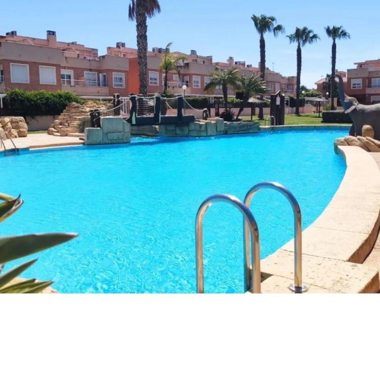 LUXURY Townhouse in Gran Alacant, Alicante - Three-Bedroom Townhouse - 5