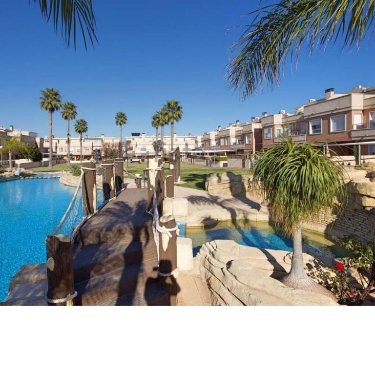 LUXURY Townhouse in Gran Alacant, Alicante - Three-Bedroom Townhouse - 3