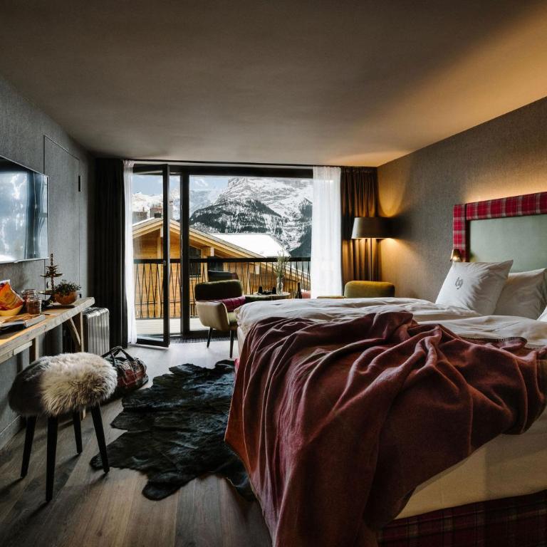 Bergwelt Grindelwald - Alpine Design Resort - Eiger View Deluxe King Room - 1