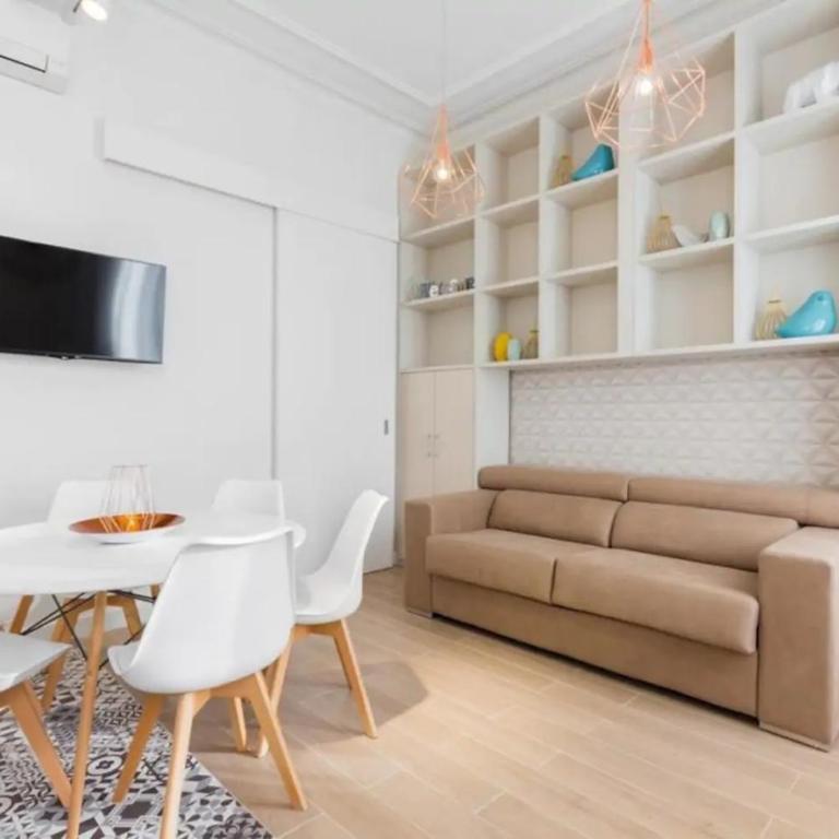 Canela Homes BARCELONA MARINA - Three-Bedroom Apartment - 13