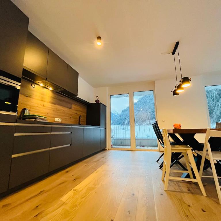 Das Taja Paznaun Penthouse Apartments - Apartment - 2