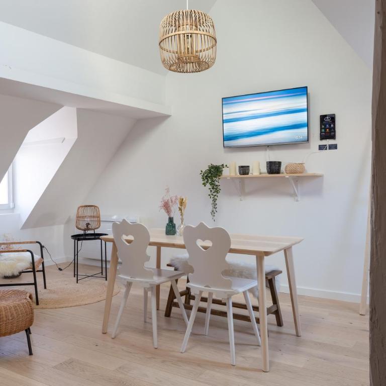 Travel Homes - The Parc, next to Champ de Mars - One-Bedroom Apartment with Air-conditioning - 6