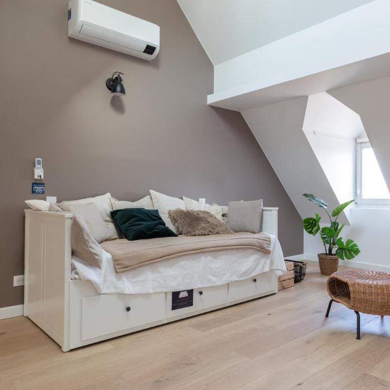 Travel Homes - The Parc, next to Champ de Mars - One-Bedroom Apartment with Air-conditioning - 4