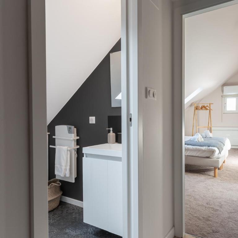 Travel Homes - The Parc, next to Champ de Mars - One-Bedroom Apartment with Air-conditioning - 11
