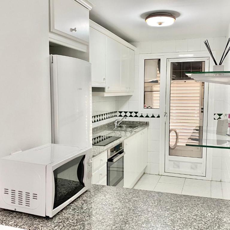 Alicante Golf Hoyo 18 4-6 Pax. piscina, wifi, parking privado. - Two-Bedroom Apartment - 16