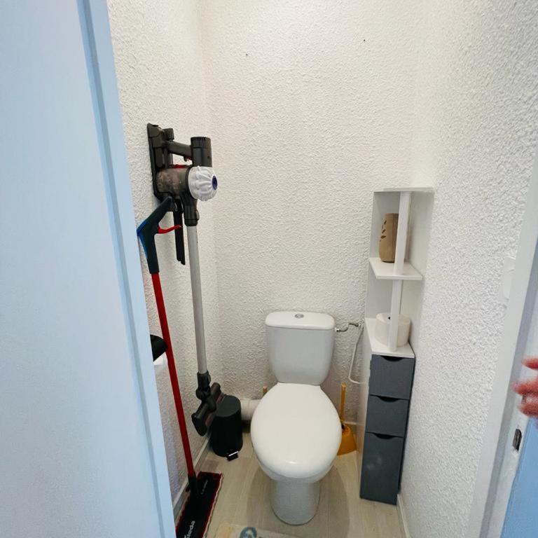 F2 près débarcadère, en centre ville, des thermes EVIAN LES BAINS 2 étoiles - Apartment mit 1 Schlafzimmer - 20