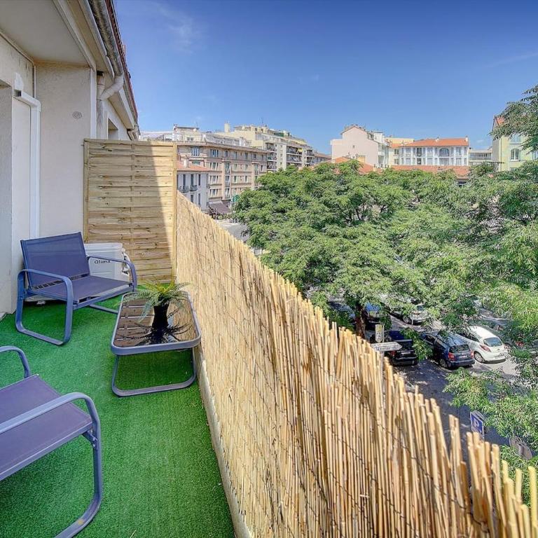 Le Max et Leo - 600m plage - Verrière côte d'Azur - Appartement 1 Chambre - 12