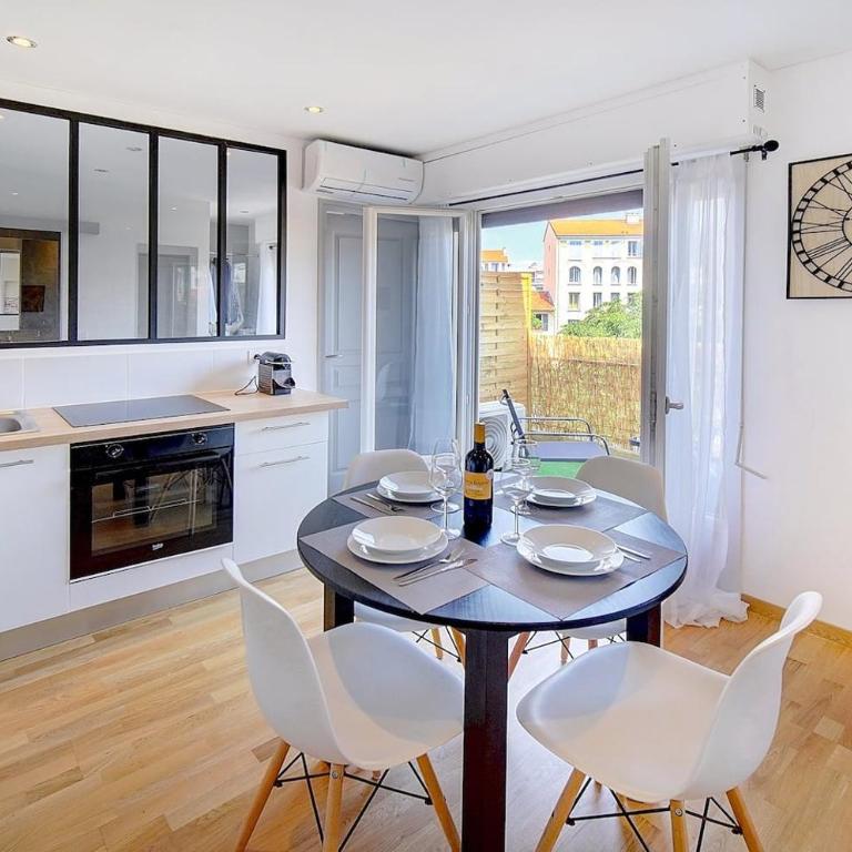 Le Max et Leo - 600m plage - Verrière côte d'Azur - Appartement 1 Chambre - 23