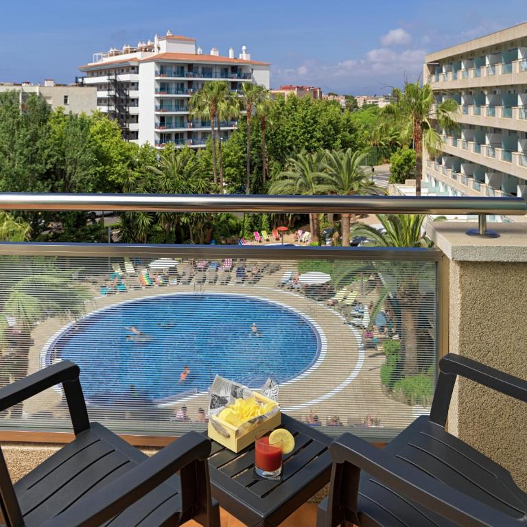 H10 Vintage Salou - Adults Only - Habitación con 1 o 2 camas y vistas a la piscina (2 adultos) - 3