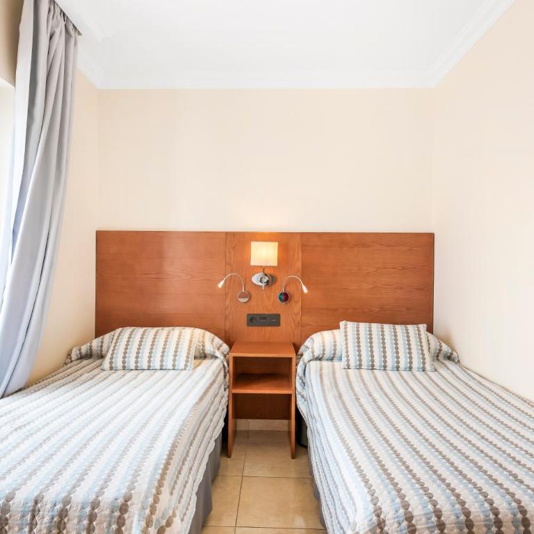 Las Adelfas - Two-Bedroom Premium Family Sunny Apartment - 7