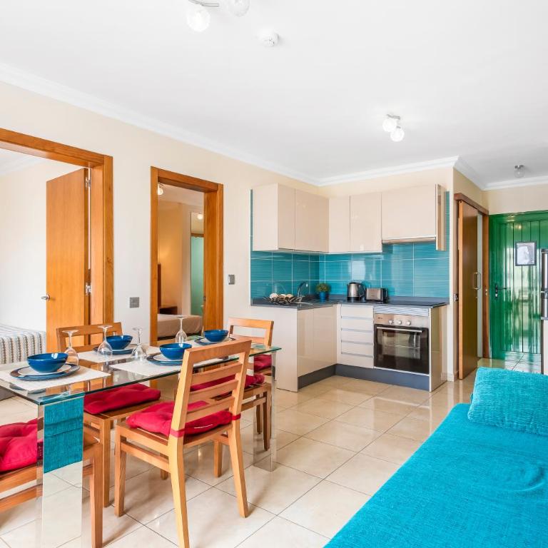 Las Adelfas - Two-Bedroom Premium Family Sunny Apartment - 15