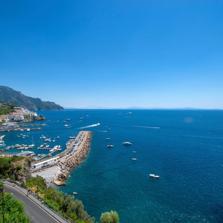 Lily House Amalfi - Apartment - 16