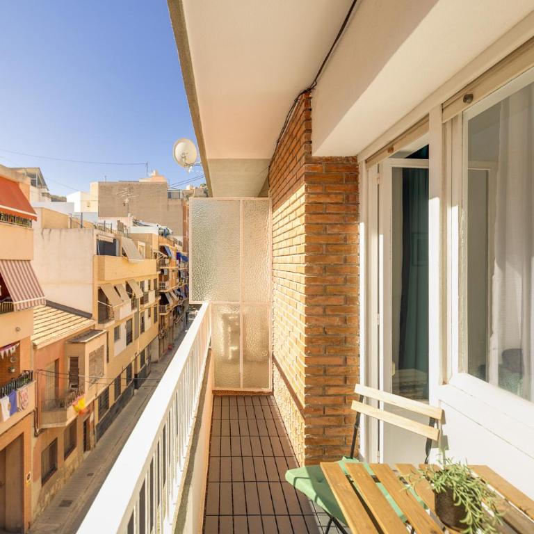 Casa Verde Alicante - Three-Bedroom Apartment - 14